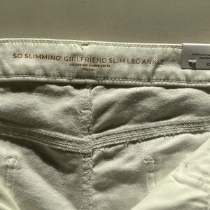 Chico’s size 3 white so slimming girlfriend slim leg ankle jeans.